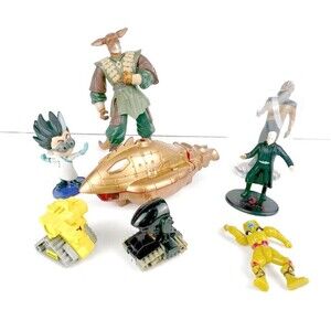 Mixed Lot of  Action Figures Star Trek Warriors of Virtue Power Rangers Colburn